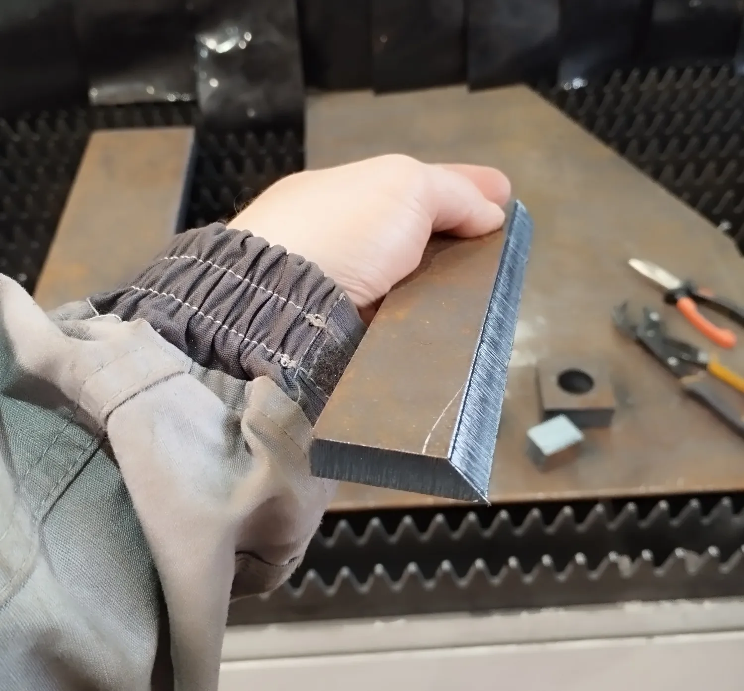 60 кВт - сверхвысокомощный лазерный станок