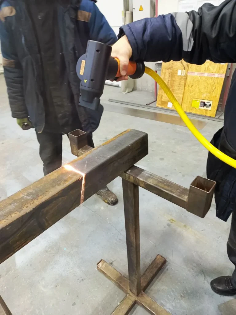 Система ручной лазерной очистки IPG LightCLEAN