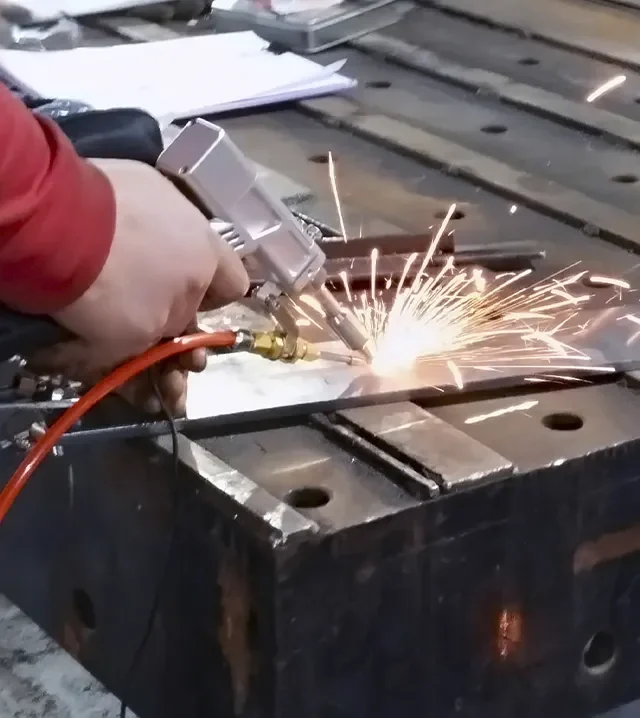 Пусконаладка аппарата лазерной сварки HGTECH SMART HW-2000 для «Солигорскспецмонтаж»