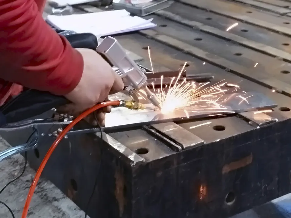 Пусконаладка аппарата лазерной сварки HGTECH SMART HW-2000 для «Солигорскспецмонтаж»