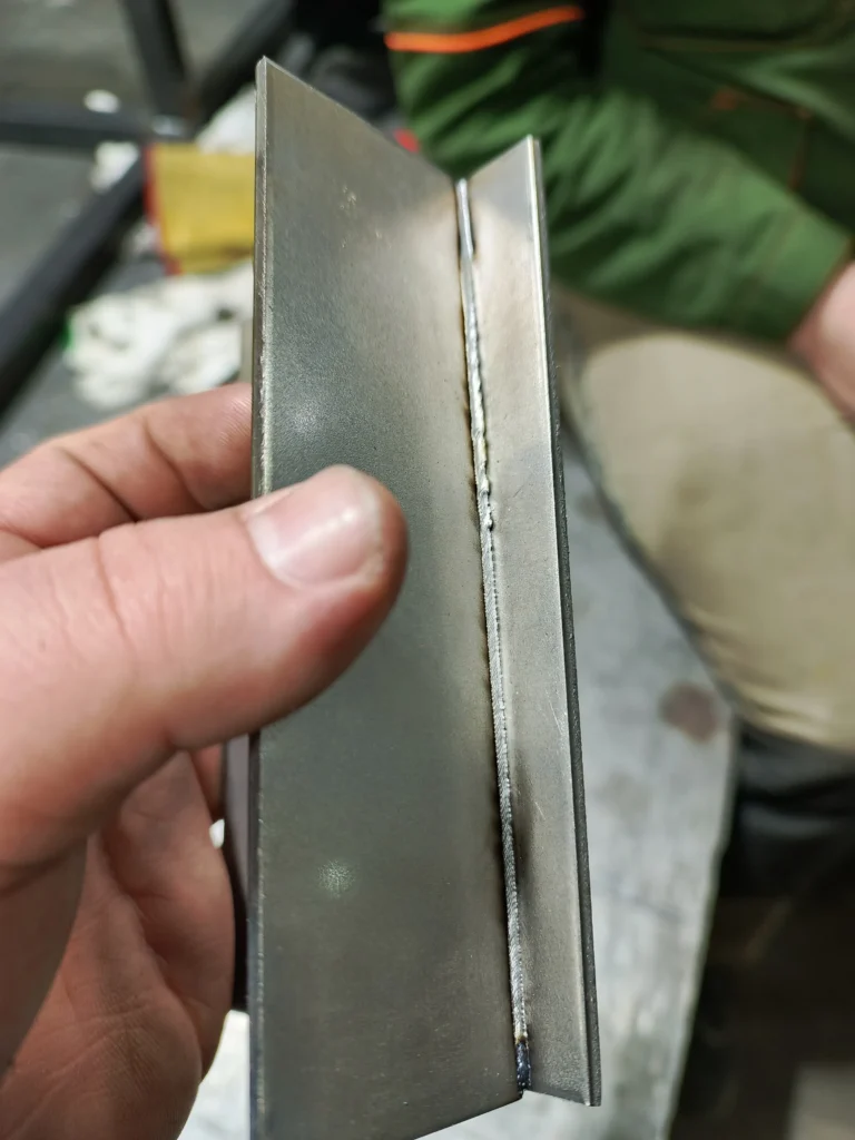 Аппарат ручной лазерной сварки HGTECH SMART HW-3000