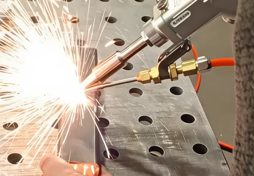 Аппарат ручной лазерной сварки HGTECH SMART HW-3000