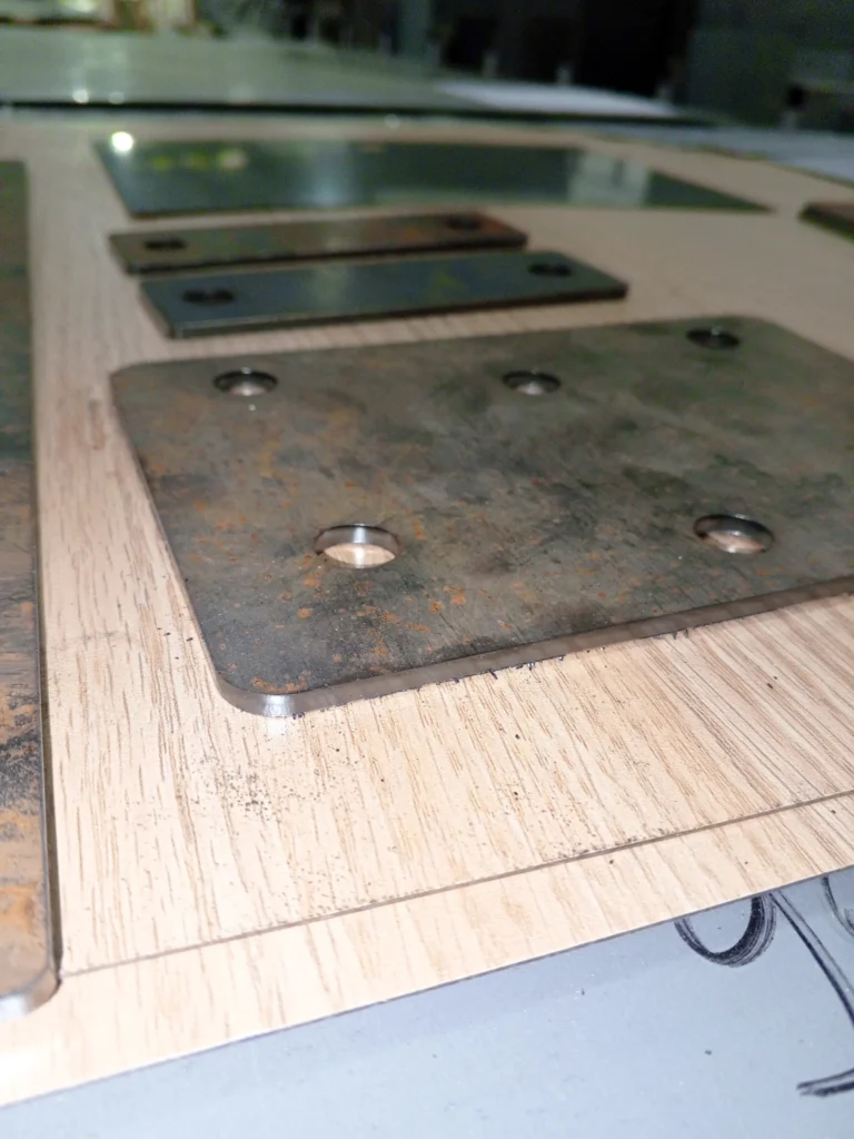 Лазерный листорез для судового оборудования