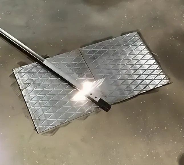 Аппарат ручной лазерной сварки HGTECH SMART HW-3000