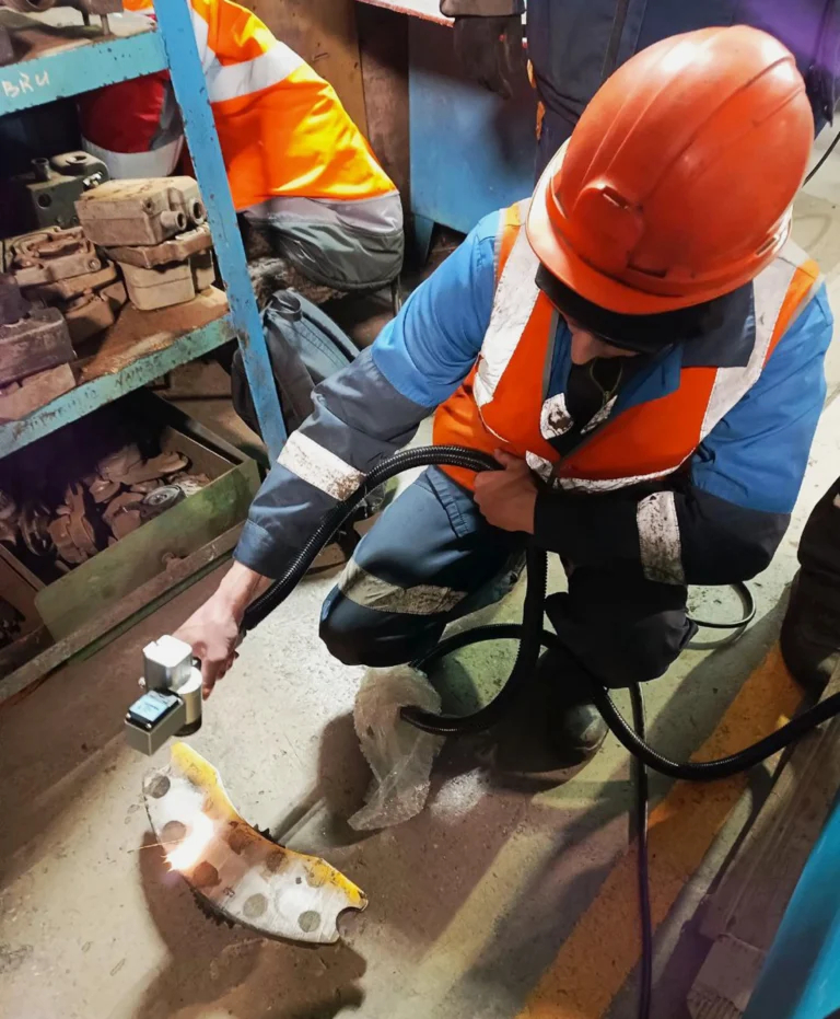 Портативная установка LXShow LXC-200W для лазерной очистки