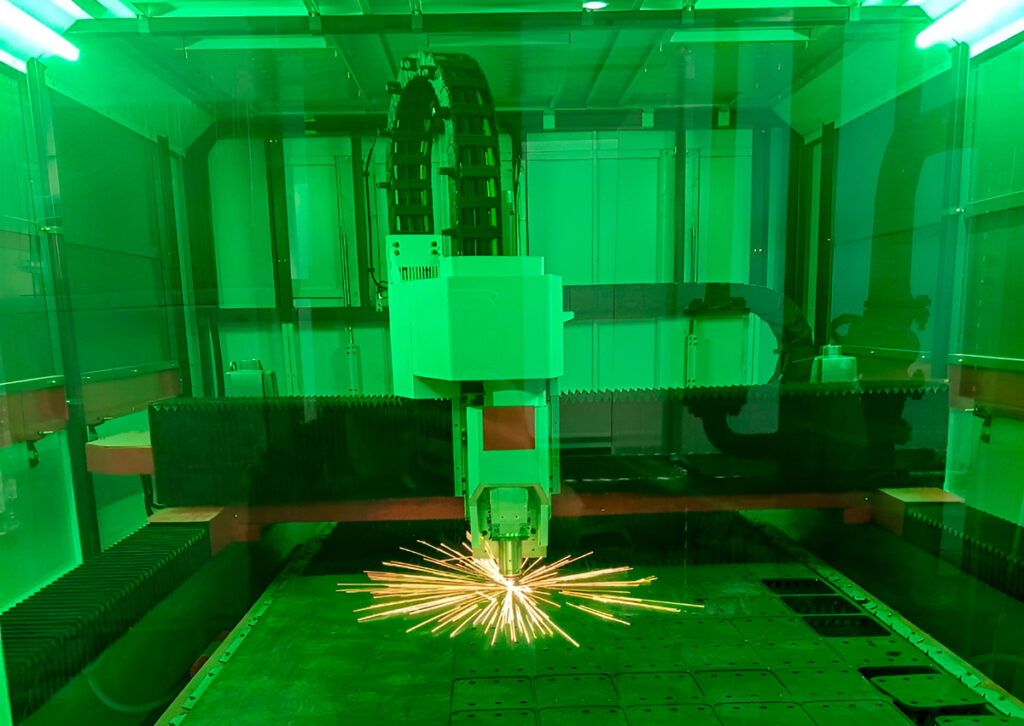 Пусконаладка лазерного премиум станка HGTECH серии MARVEL Pro