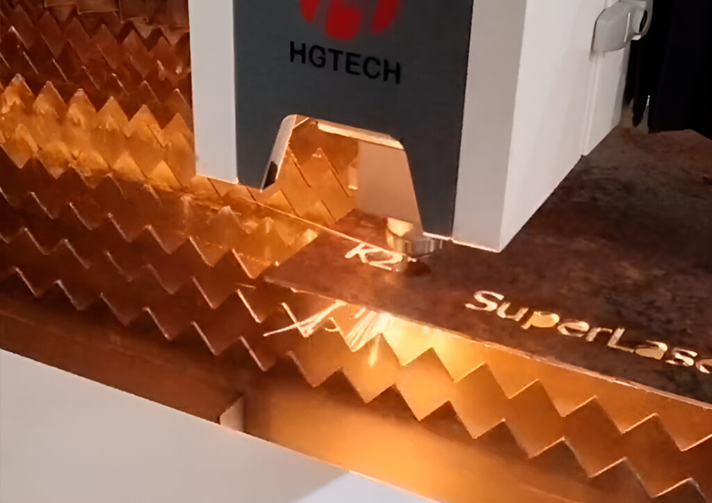 Пусконаладка станка лазерной резки HGTECH SMART3015