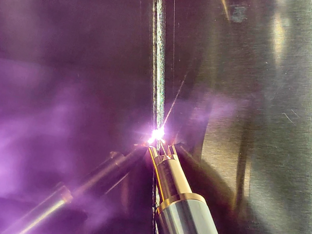 Пусконаладка аппарата ручной лазерной сварки HGTECH Smart HW-2000