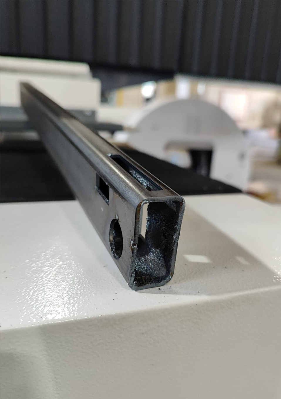 Комбинированный станок лазерной резки HGTECH SMART6015T