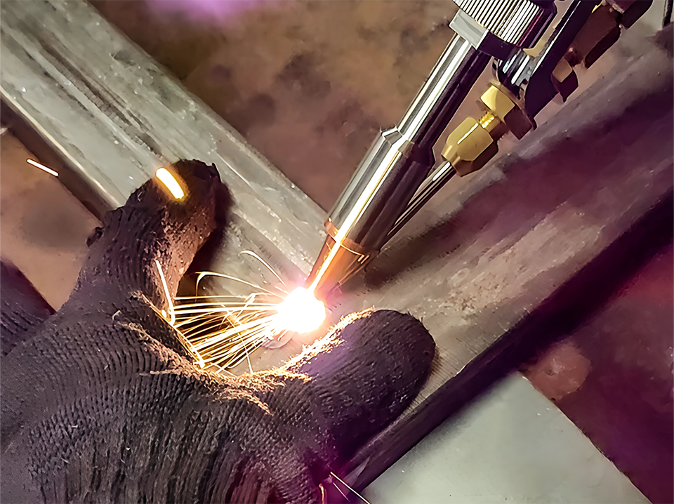 Пусконаладка аппарата ручной лазерной сварки HGTECH SMART HW-3000