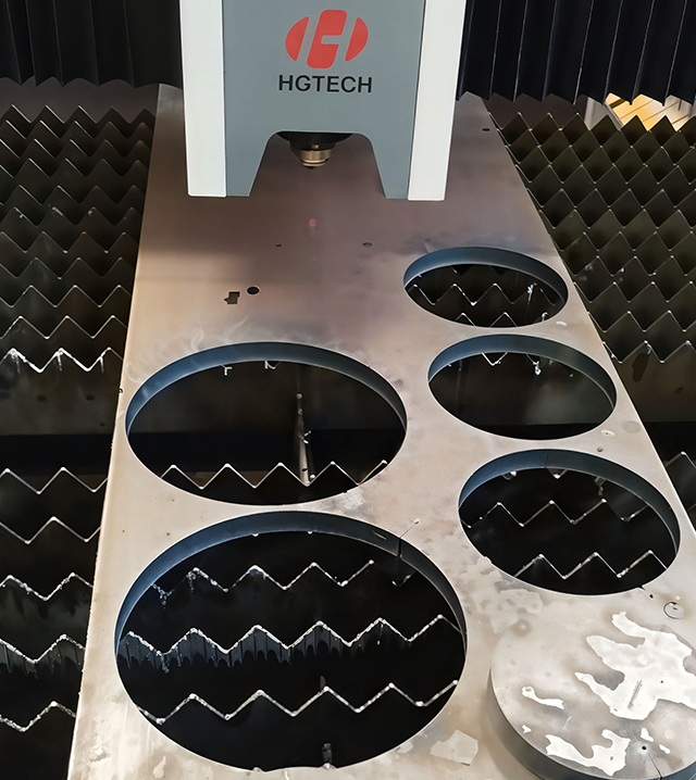 Пусконаладка лазерного листореза HGTECH SMART3015 6 кВт