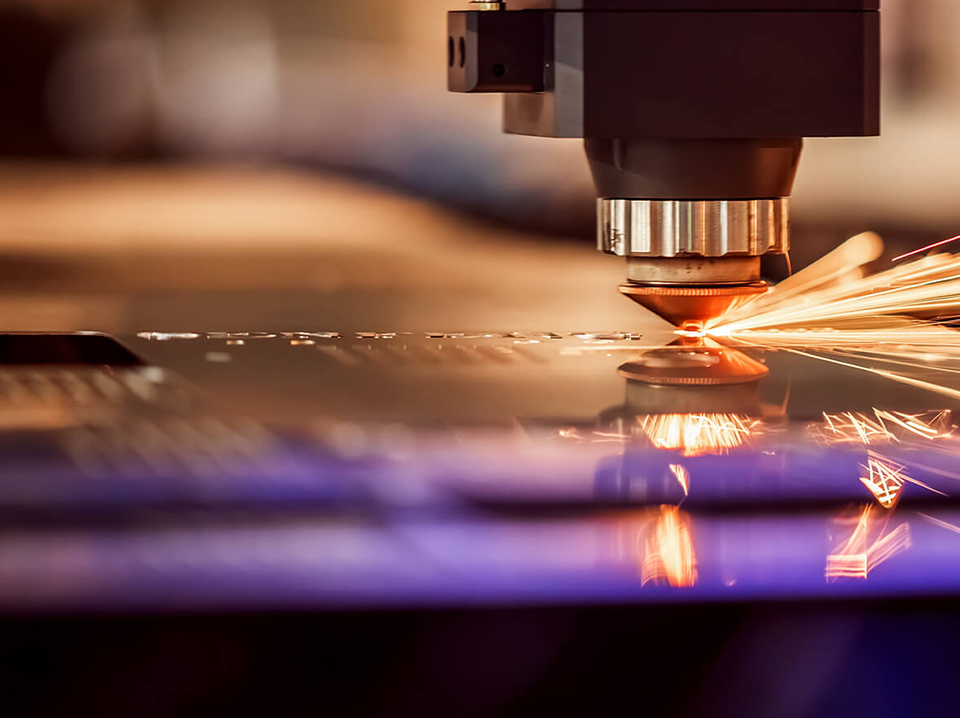 Пусконаладка комбинированного станка лазерной резки HGTECH SMART6015T 6 кВт