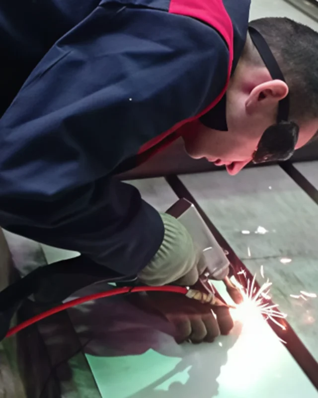 207e80a121436f61d604f