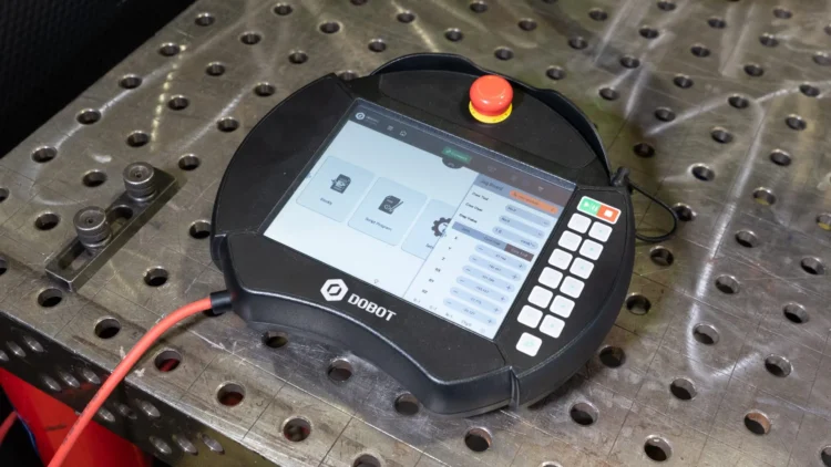 Система роботизированной лазерной сварки / наплавки / очистки IPG LightBOT