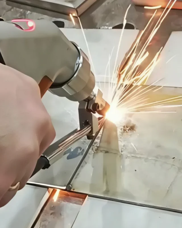 Система ручной лазерной сварки IPG LightWELD XR 1500