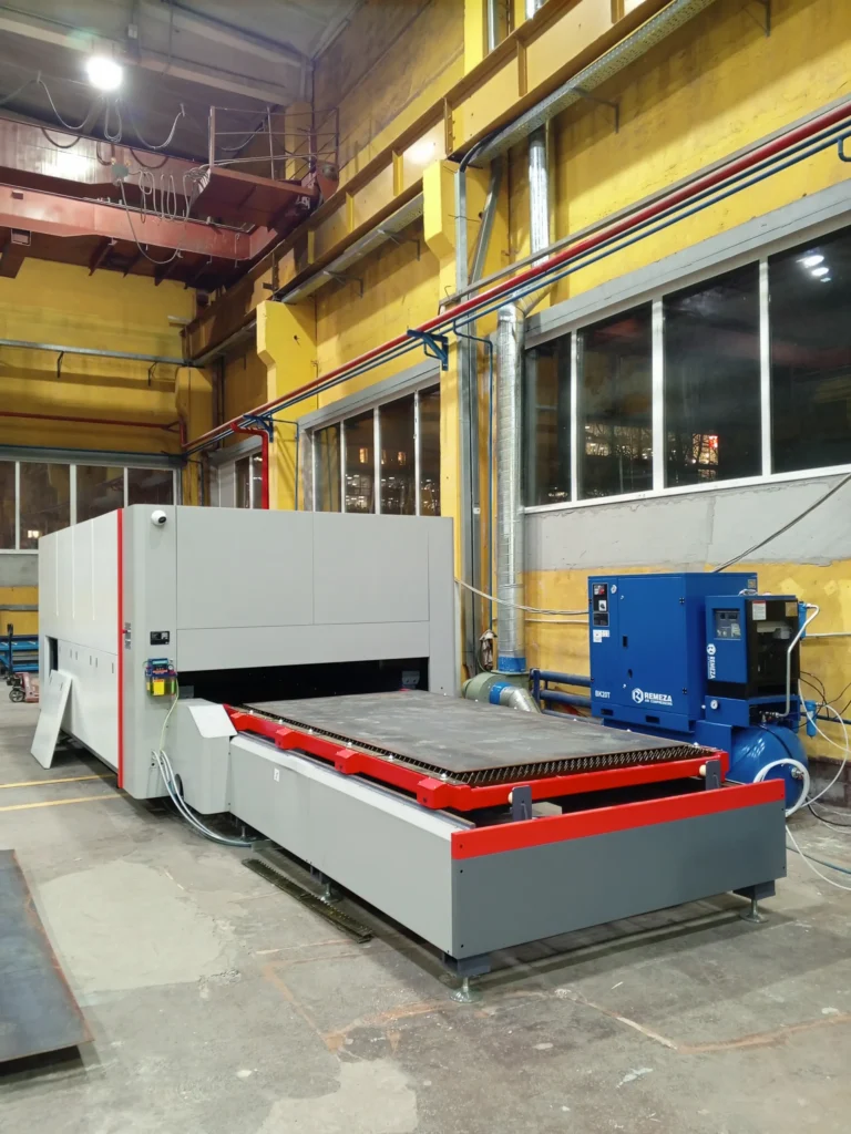 Лазерный станок HGTECH SMART3015PRO 3 кВт