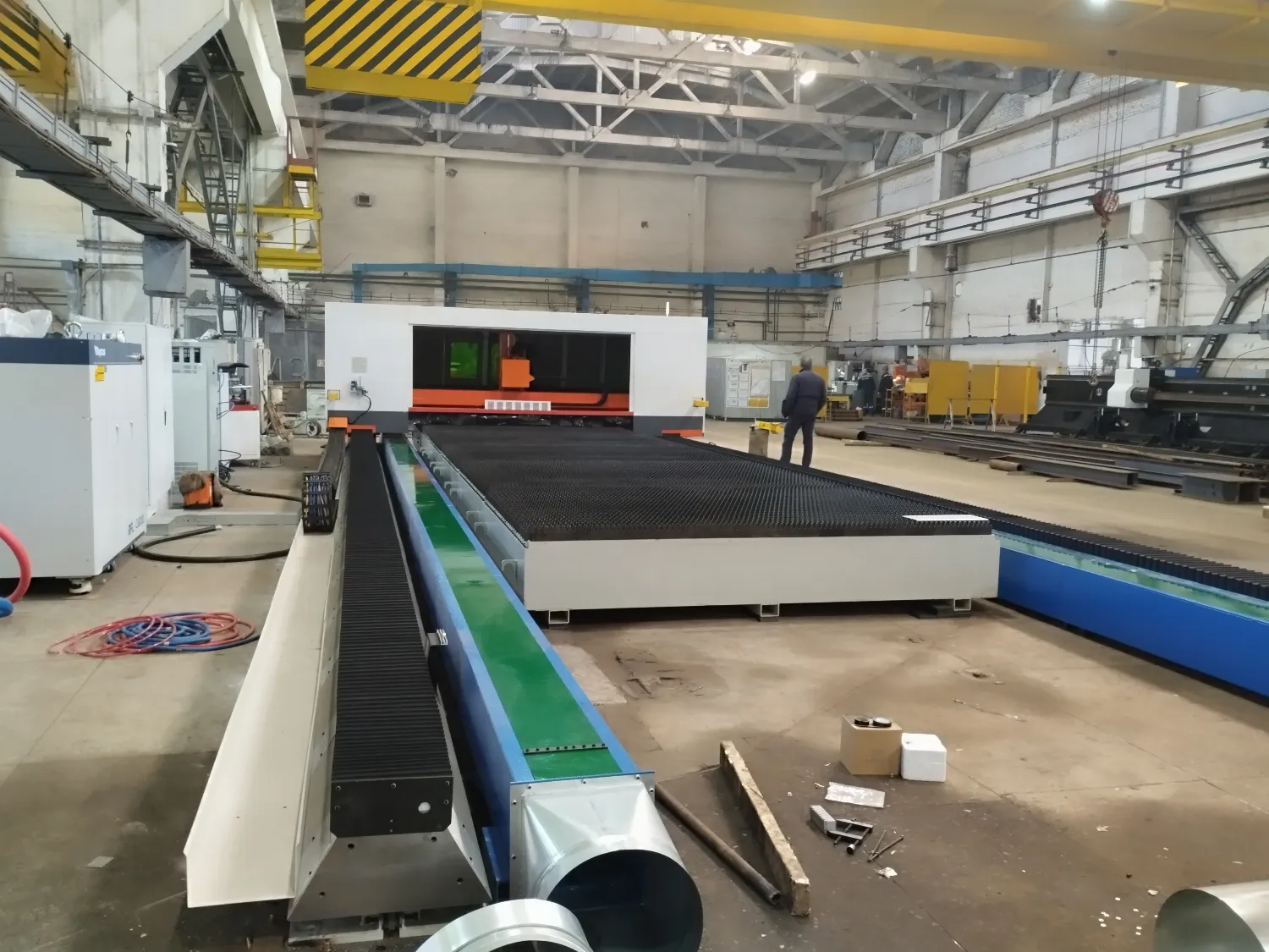 60 кВт - сверхвысокомощный лазерный станок