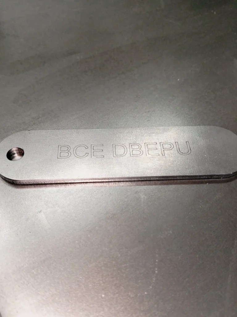 Базовый лазерный станок HGTECH SMART3015 3 кВт для резки листов металла