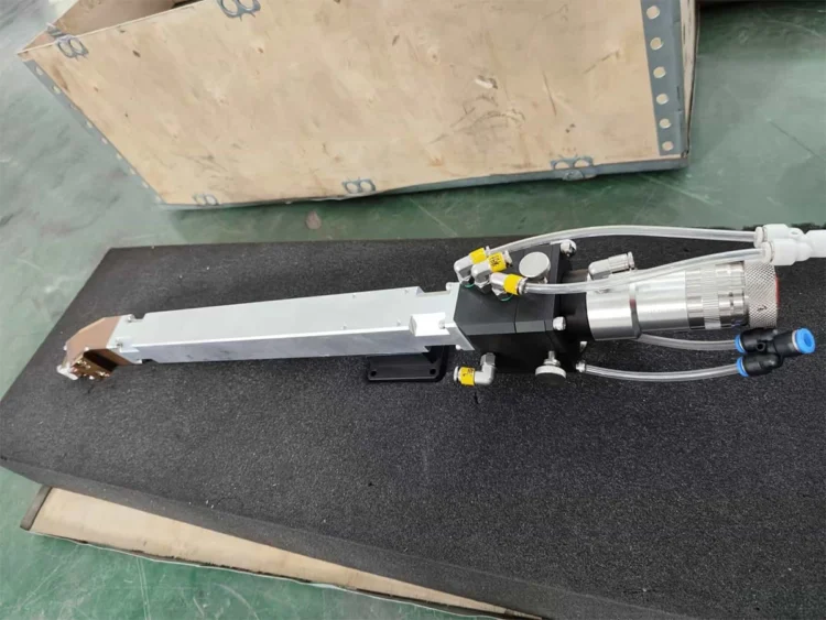 Головка для лазерной наплавки внутренних отверстий OpticMeta LH-QS1000