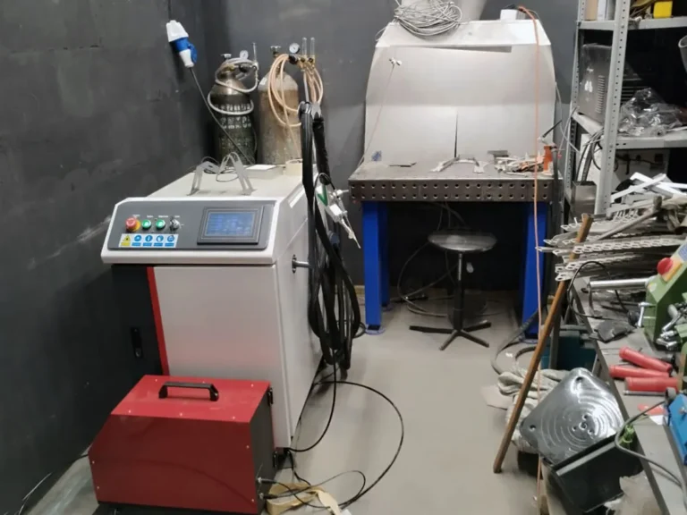 Аппарат ручной лазерной сварки