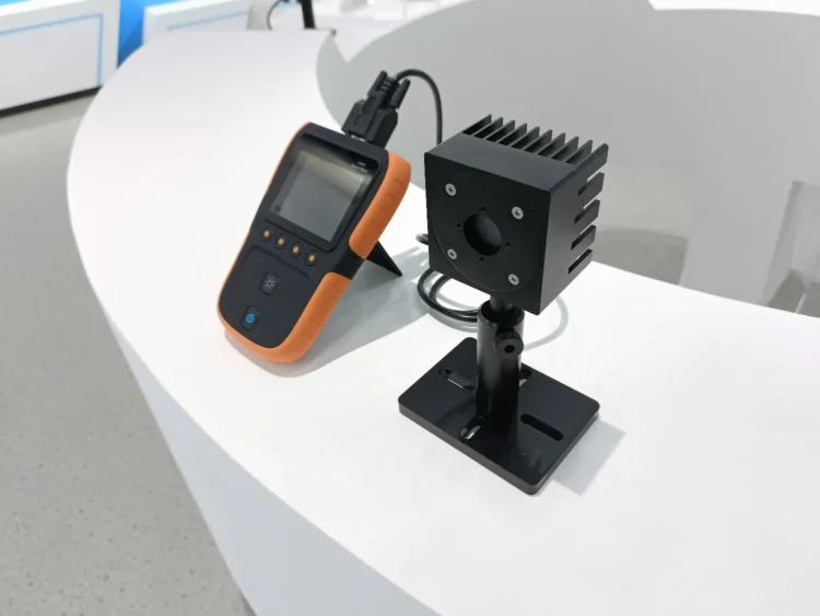 Датчики мощности лазера Opticmeta 10 мВт – 20 Вт с воздушным охлаждением