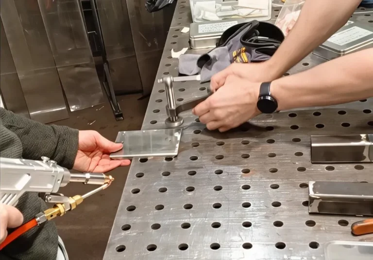 Аппарат ручной лазерной сварки HGTECH SMART HW-3000