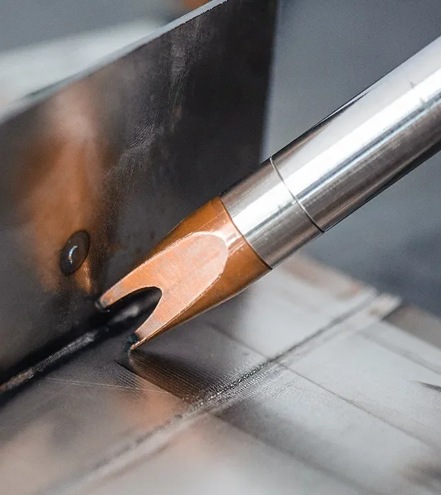 Пусконаладка аппарата лазерной сварки HGTECH SMART HW-1500 в Санкт-Петербурге