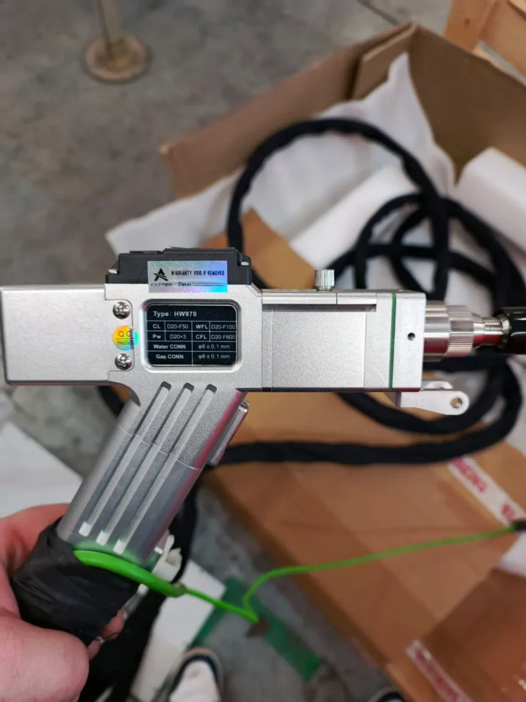 Аппарат ручной лазерной сварки, очистки и резки LXShow LXWN 3 кВт