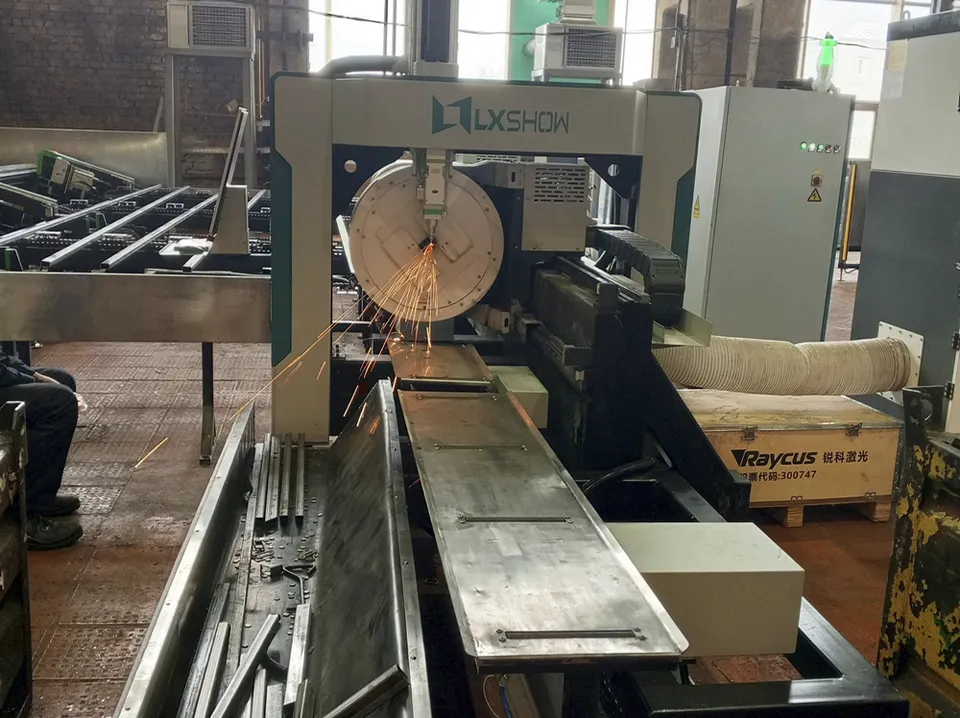 Лазерный труборез LXSHOW LX62TN 3 кВт