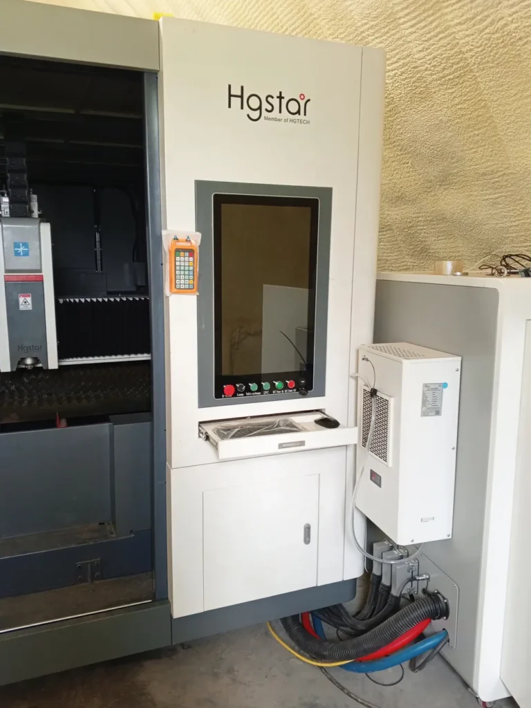 Лазерный станок HGTECH SMART3015PRO 6 кВт