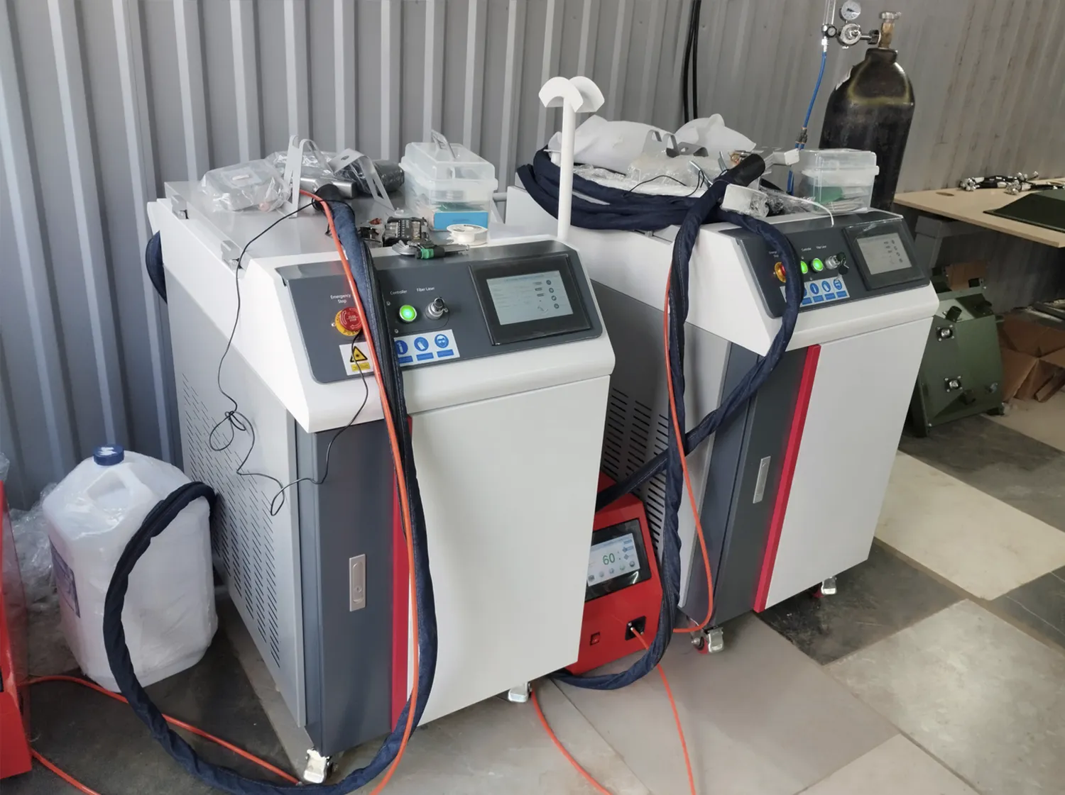 Аппарат ручной лазерной сварки HGTECH SMART HW-1500