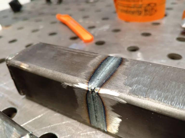 Аппарат ручной лазерной сварки HGTECH SMART HW-3000