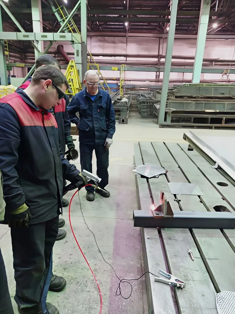 Аппарат ручной лазерной сварки HGTECH SMART HW-3000