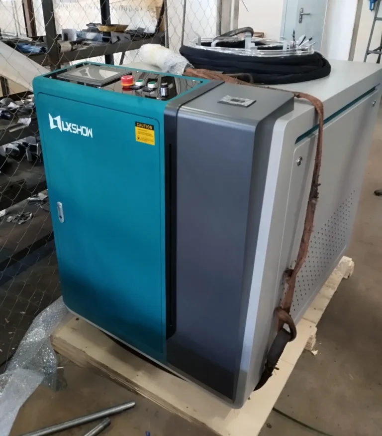 Портативная установка LXShow LXS-3000W для лазерной очистки