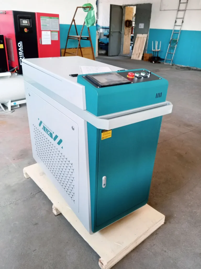 Портативная установка LXShow LXW-2000 для ручной лазерной очистки