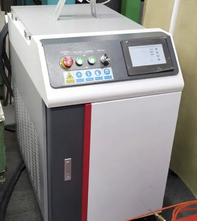 Аппарат ручной лазерной сварки HGTECH SMART HW-1500