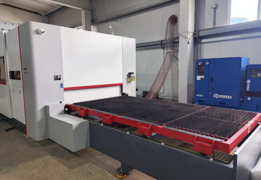 Лазерный станок HGTECH SMART3015PRO 3 кВт