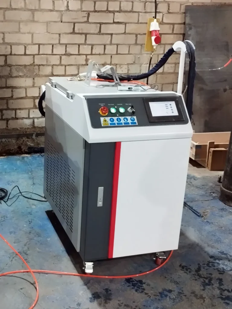 Аппарат ручной лазерной сварки HGTECH SMART HW-2000