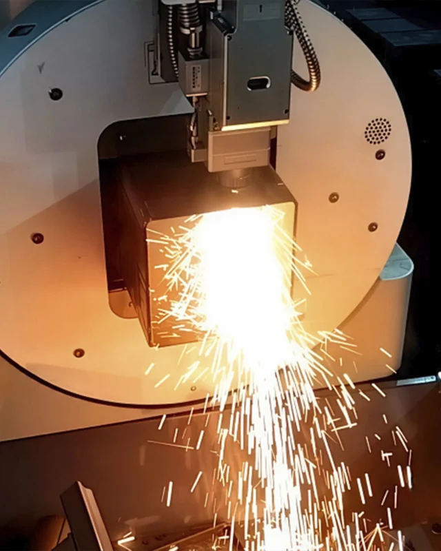 Комбинированный станок лазерной резки HGTECH SMART3015T