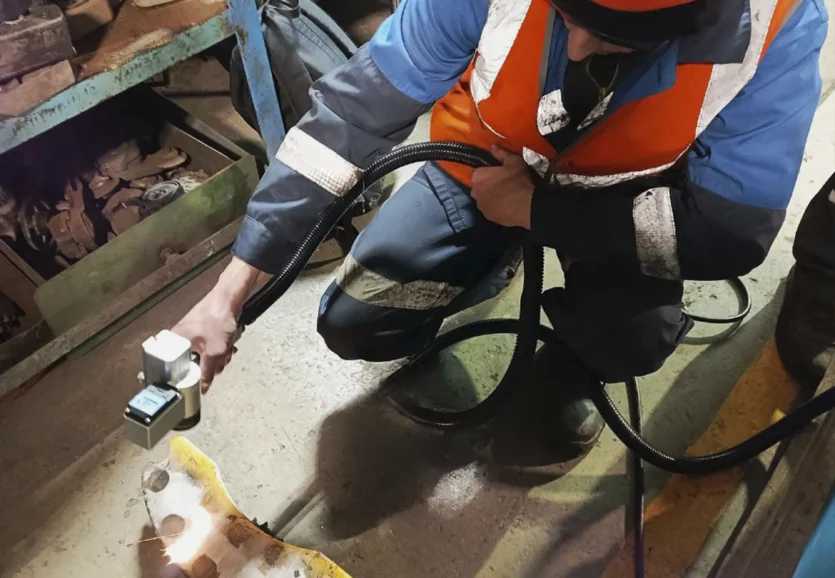 Портативная установка LXShow LXC-200W для лазерной очистки Портативная установка LXShow LXC-200W для лазерной очистки