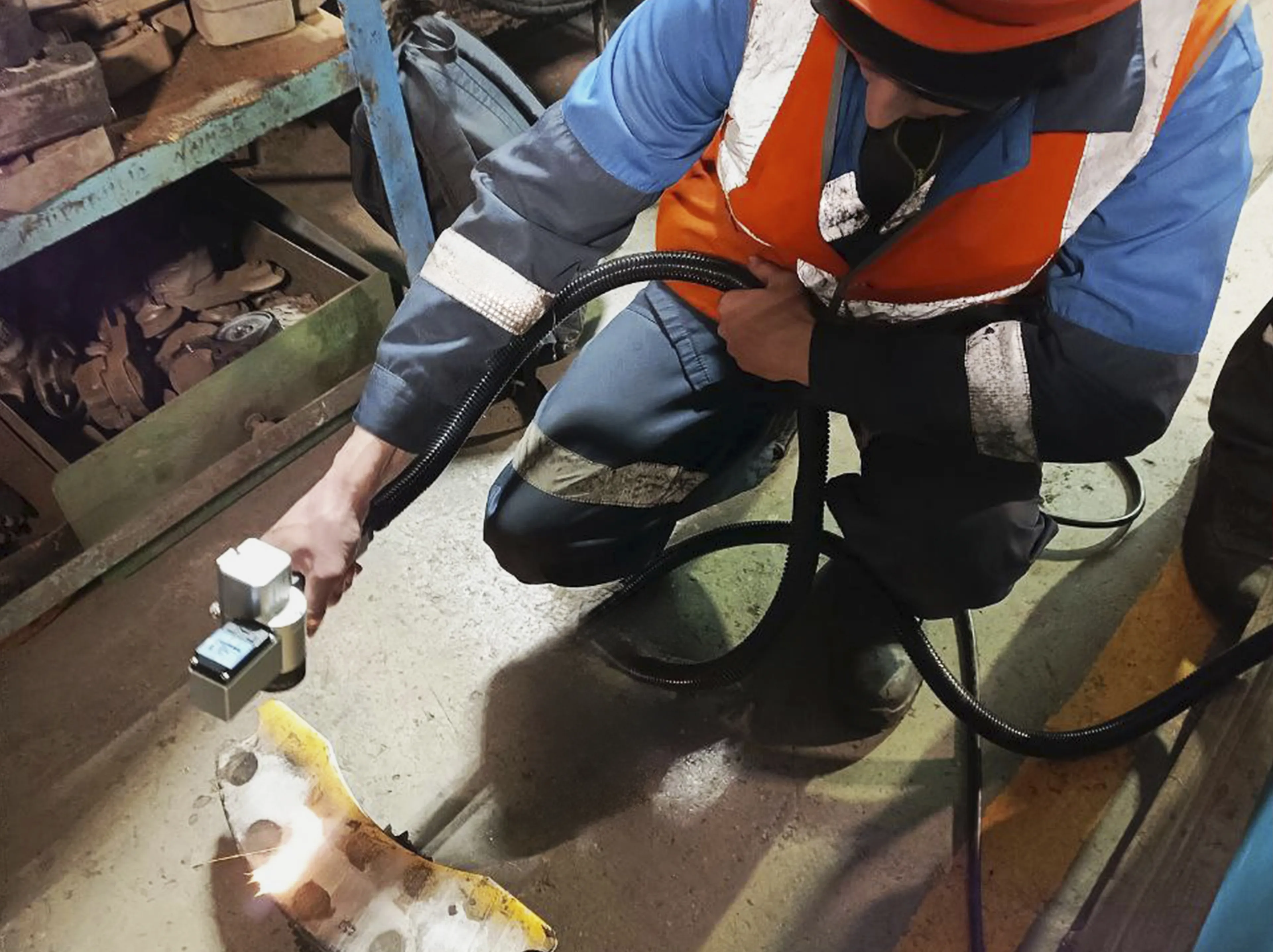 Портативная установка LXShow LXC-200W для лазерной очистки